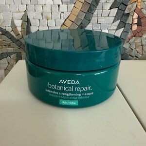 AVEDA intensive strengthening masque